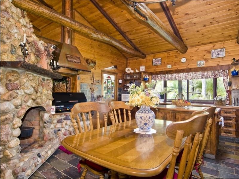 25 Shore Road West, Hervey Bay QLD 4655