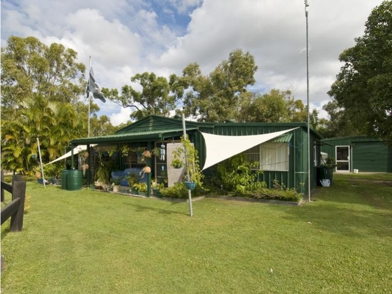 25 Shore Road West, Hervey Bay QLD 4655