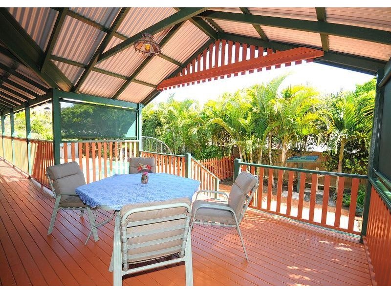 52 Sempfs Road, Dundowran Beach QLD 4655