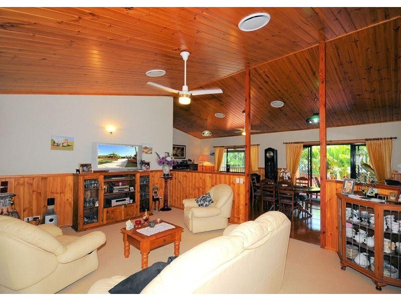 52 Sempfs Road, Dundowran Beach QLD 4655