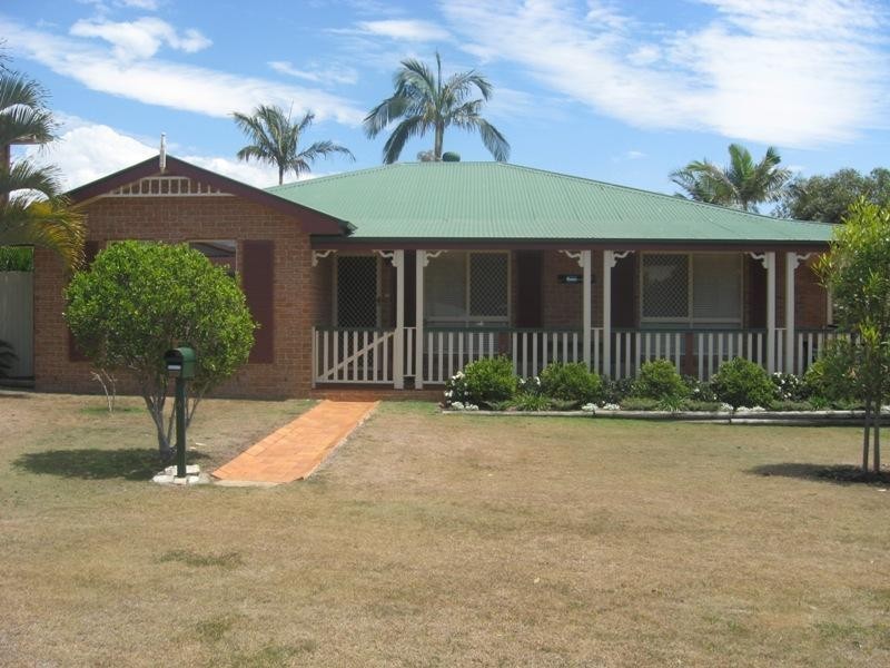 4 Austin Court, Point Vernon QLD 4655