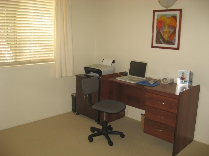 4 Austin Court, Point Vernon QLD 4655