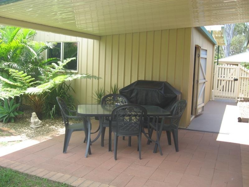 4 Austin Court, Point Vernon QLD 4655