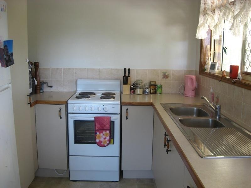 127 Robert Street, Torquay QLD 4655