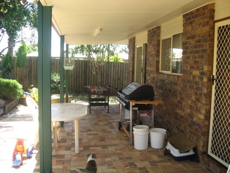 127 Robert Street, Torquay QLD 4655