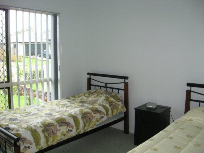 14 Harrison Circuit, Urangan QLD 4655