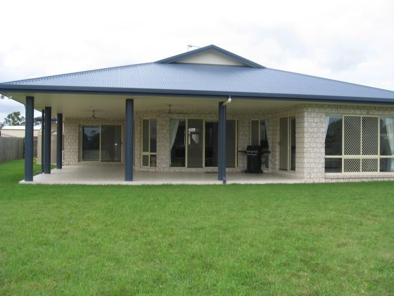 14 Harrison Circuit, Urangan QLD 4655