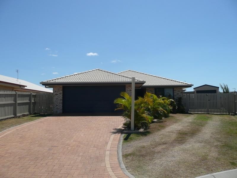 4 Kinross Court, Kawungan QLD 4655