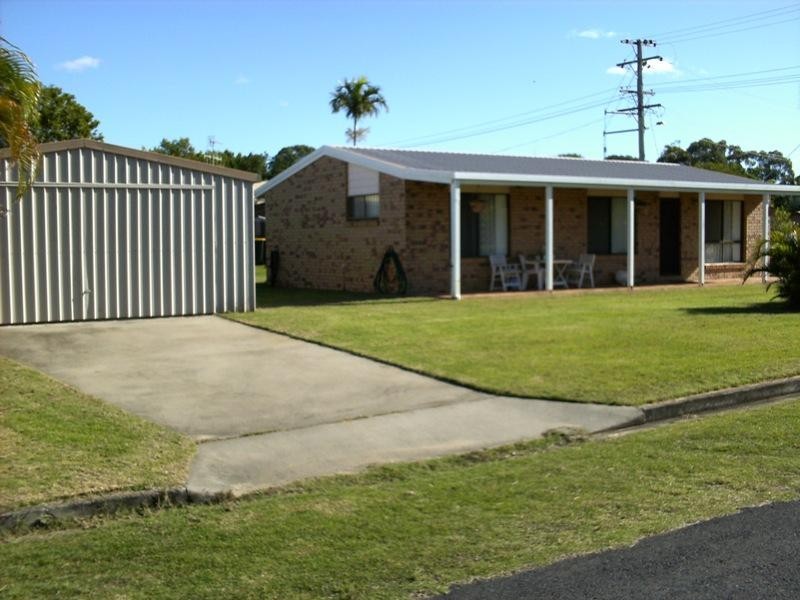 34 William Street, Urangan QLD 4655