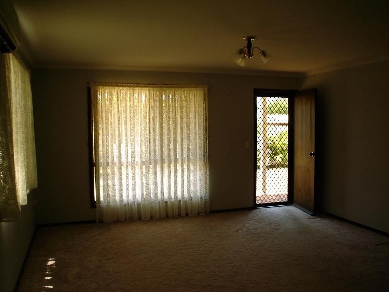 34 William Street, Urangan QLD 4655