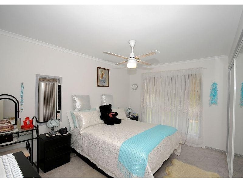 7 Dove Way, Eli Waters QLD 4655