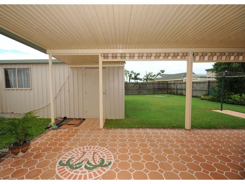 7 Dove Way, Eli Waters QLD 4655