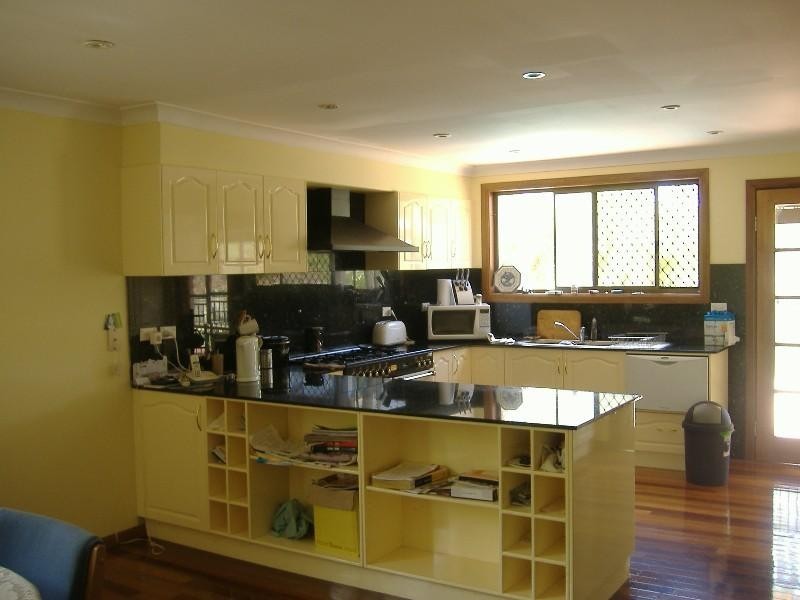 15 Burralong Drive, Wondunna QLD 4655