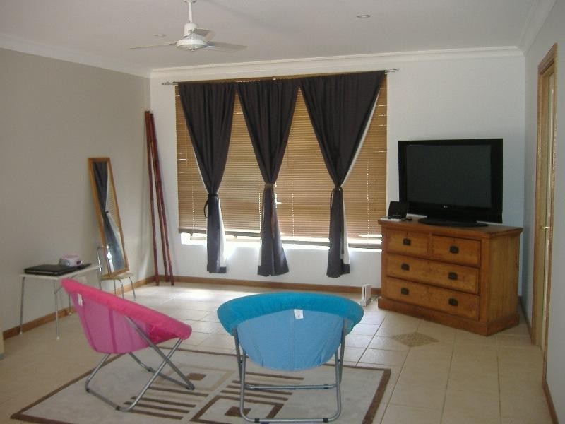 15 Burralong Drive, Wondunna QLD 4655