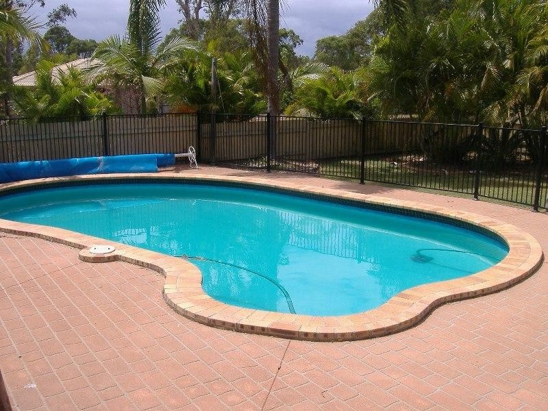 15 Burralong Drive, Wondunna QLD 4655