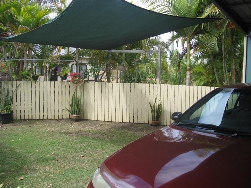 1 Acacia Street, Point Vernon QLD 4655