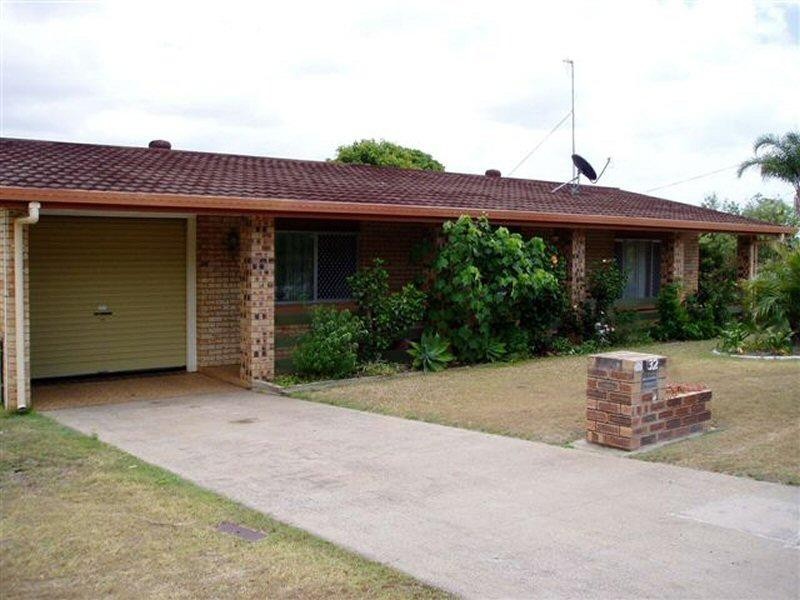 32 Saunders Street, Point Vernon QLD 4655
