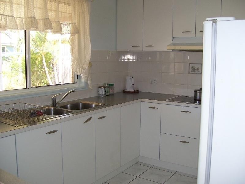 100 Honiton Street, Torquay QLD 4655