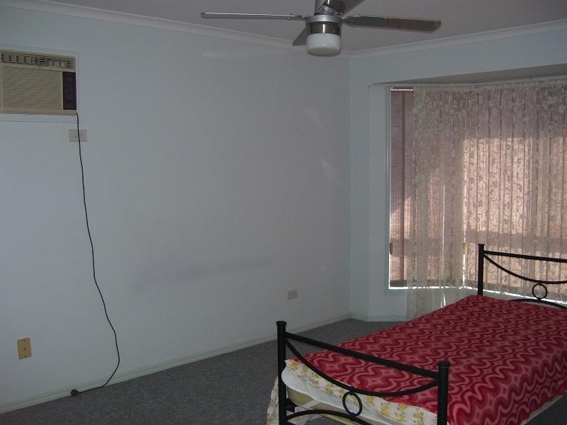 100 Honiton Street, Torquay QLD 4655