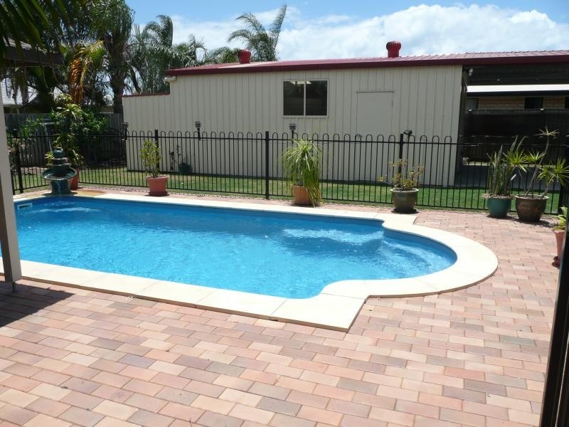 12 Arwon Court, Point Vernon QLD 4655