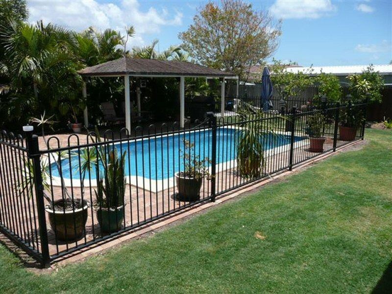 12 Arwon Court, Point Vernon QLD 4655