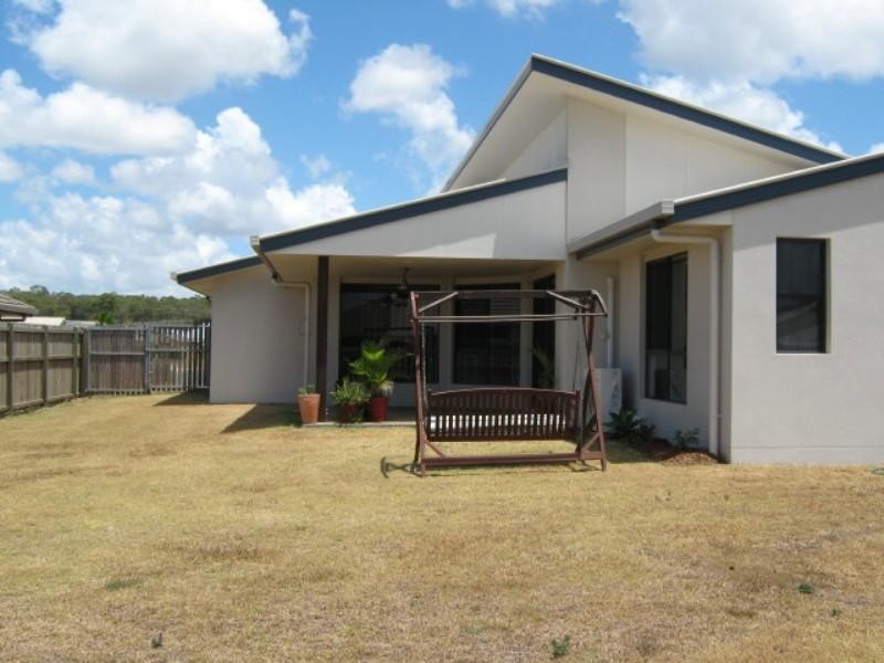 1 McIntyre Court, Urraween QLD 4655