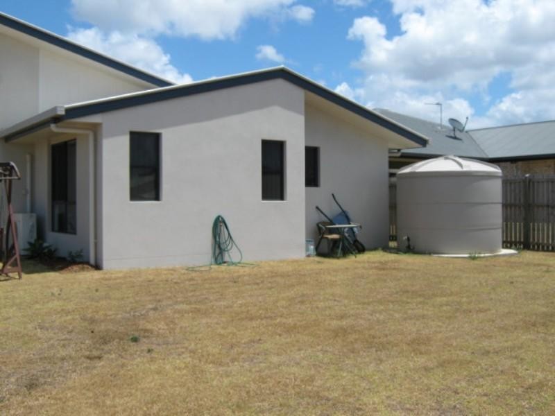 1 McIntyre Court, Urraween QLD 4655