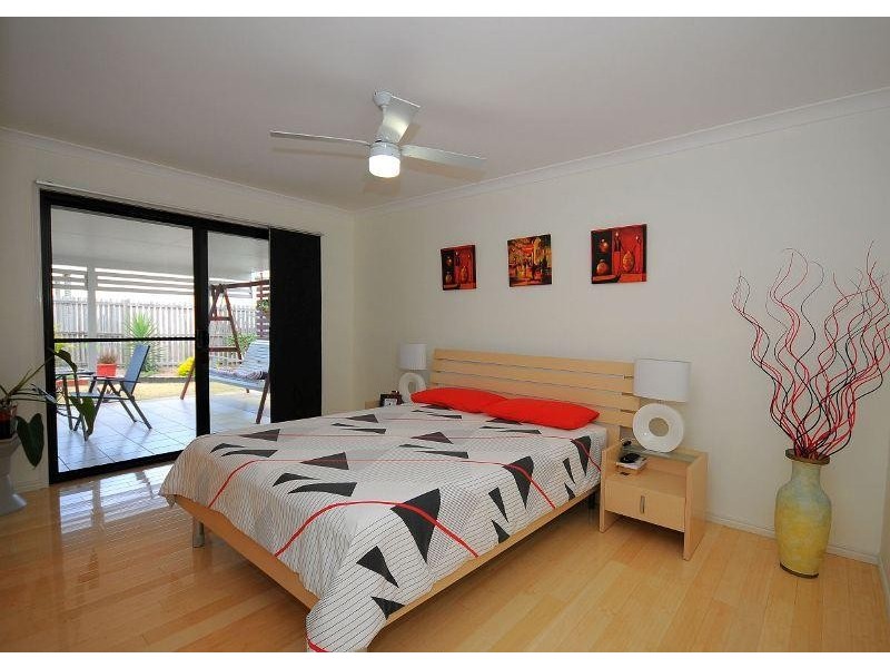 4 Montrose Close, Point Vernon QLD 4655