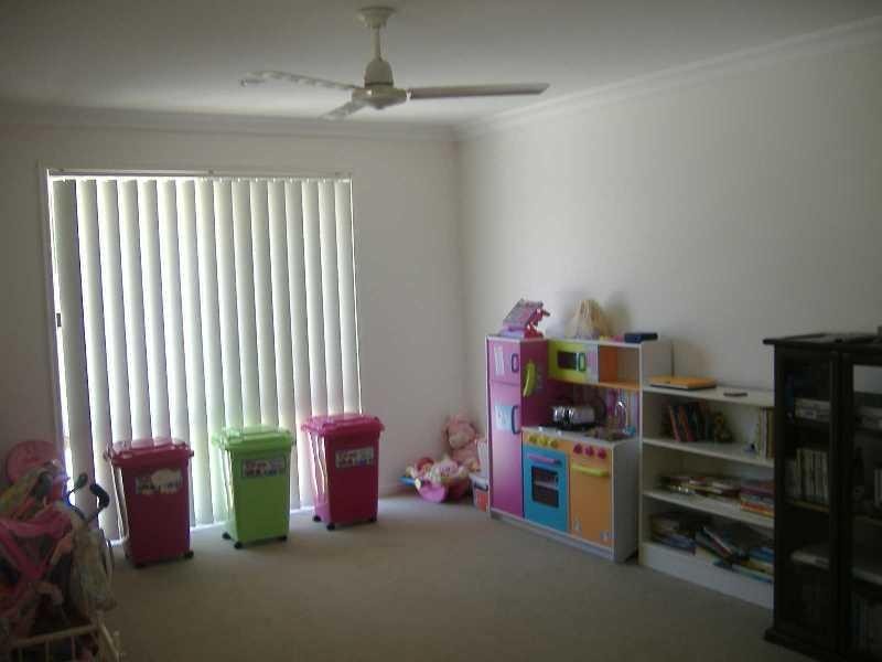 9 Pembridge Circuit, Urraween QLD 4655