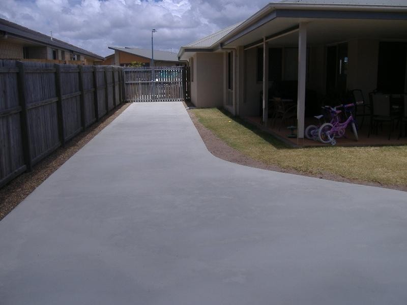 9 Pembridge Circuit, Urraween QLD 4655