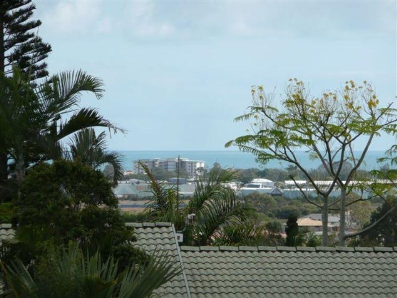 42 Johnston Boulevard, Urraween QLD 4655