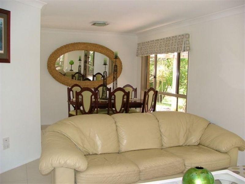 35 Valfern Court, Dundowran QLD 4655