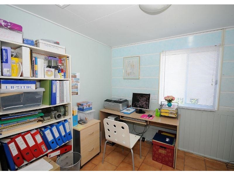 100 Esplanade, Point Vernon QLD 4655