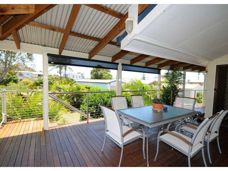 100 Esplanade, Point Vernon QLD 4655