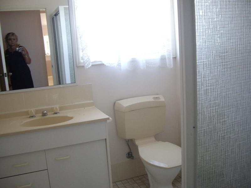 Unit 6/233 Torquay Terrace, Torquay QLD 4655