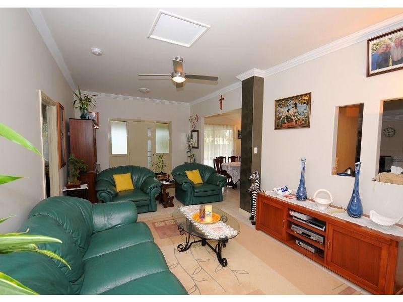 37 Neils Street, Pialba QLD 4655