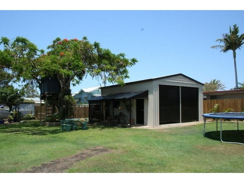 156 Long Street, Point Vernon QLD 4655