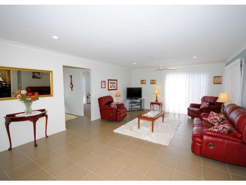 36 Endeavour Way, Eli Waters QLD 4655