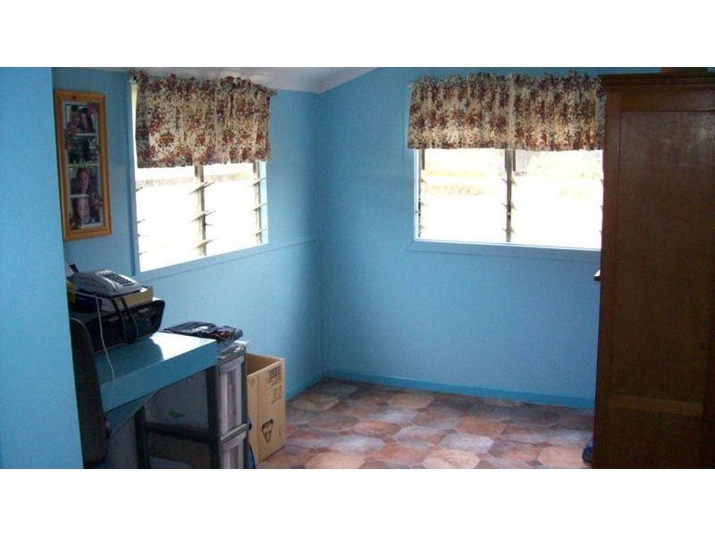 18 Maddever Road, Booral QLD 4655