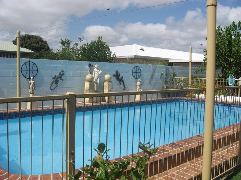 9 Hillcrest Avenue, Scarness QLD 4655