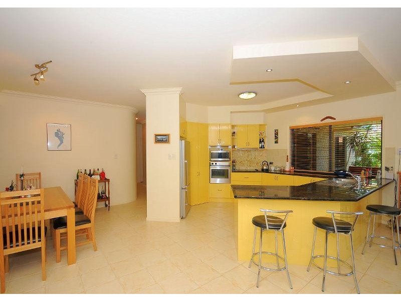 6 Surrey Court, Kawungan QLD 4655