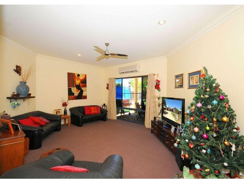 6 Surrey Court, Kawungan QLD 4655