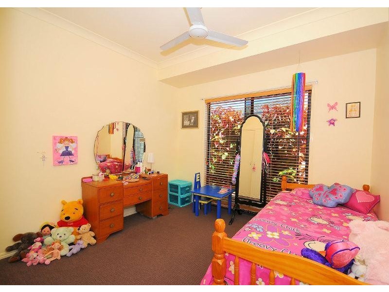 6 Surrey Court, Kawungan QLD 4655
