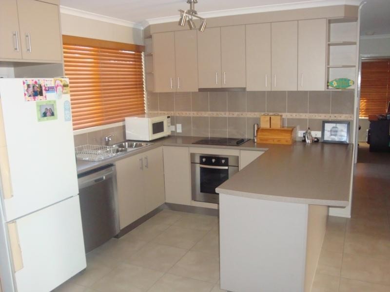 12 Kululu Crescent, Scarness QLD 4655