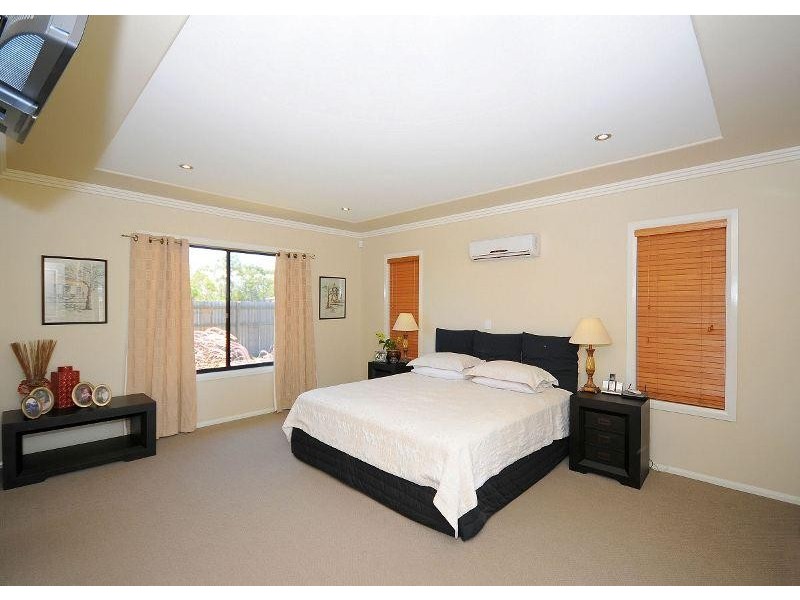 25 Pinehurst Drive, Wondunna QLD 4655