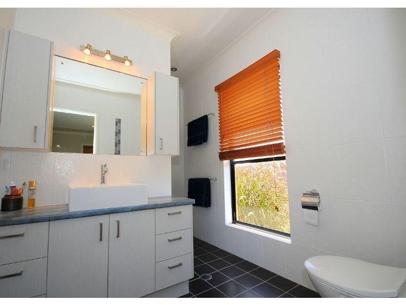 25 Pinehurst Drive, Wondunna QLD 4655