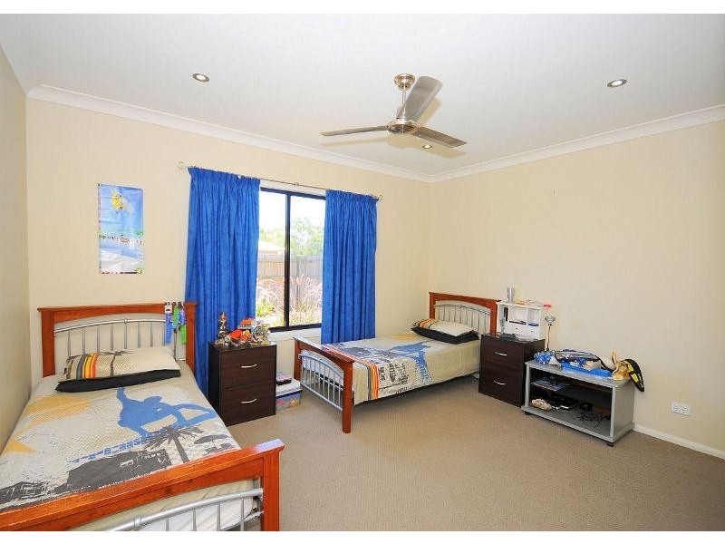 25 Pinehurst Drive, Wondunna QLD 4655