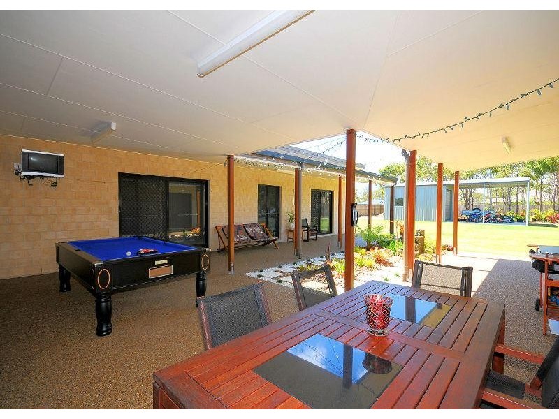 25 Pinehurst Drive, Wondunna QLD 4655