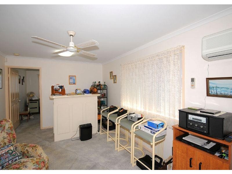 1 Kookaburra Drive, Eli Waters QLD 4655