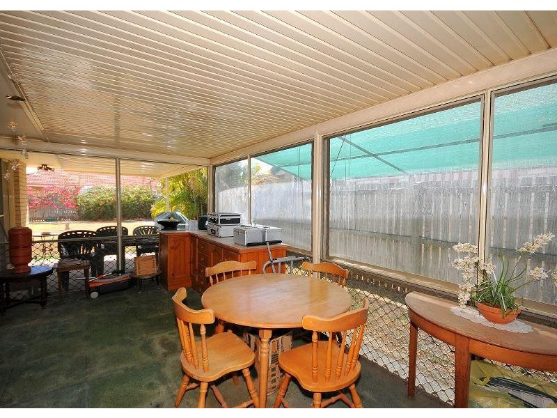 1 Kookaburra Drive, Eli Waters QLD 4655